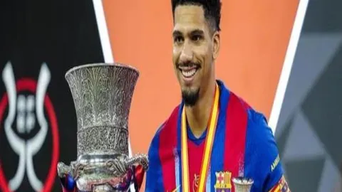 默森：如果下周阿森纳主场过了富勒姆，他们就能赢得英超冠军